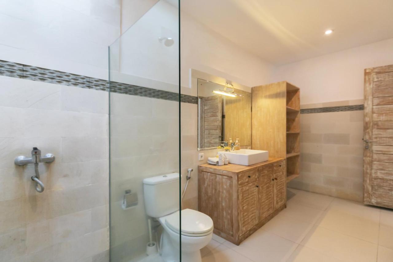 Villa Briana Seminyak By Villas R Us ภายนอก รูปภาพ