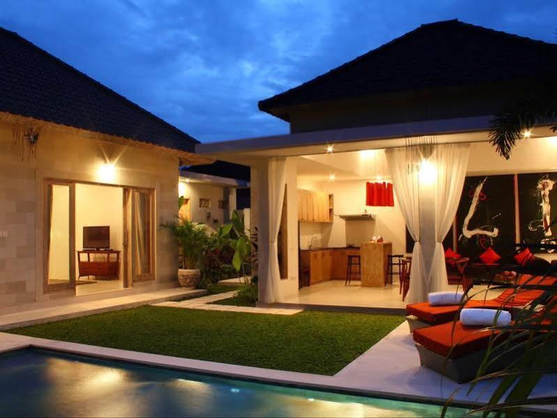 Villa Briana Seminyak By Villas R Us ภายนอก รูปภาพ