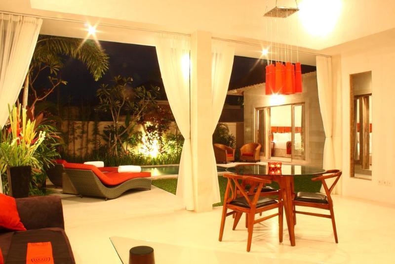 Villa Briana Seminyak By Villas R Us ภายนอก รูปภาพ